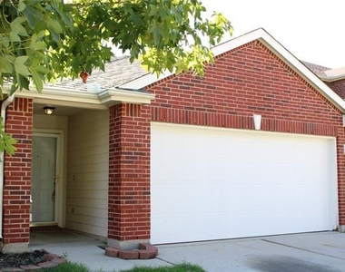 5820 Show Master Lane - Photo Thumbnail 1