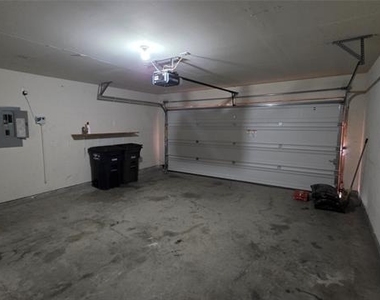 5820 Show Master Lane - Photo Thumbnail 25