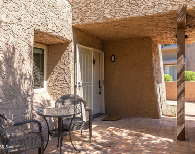 7424 N Via Camello Del Norte -- - Photo Thumbnail 27