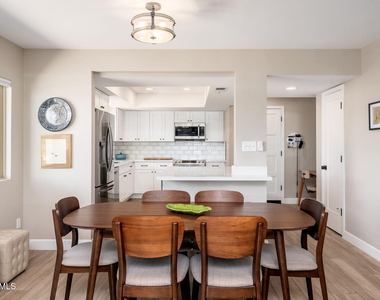 7424 N Via Camello Del Norte -- - Photo Thumbnail 25