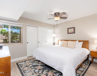 7424 N Via Camello Del Norte -- - Photo Thumbnail 32