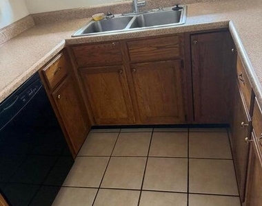 2524 S El Paradiso -- - Photo Thumbnail 15