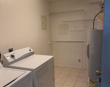 2524 S El Paradiso -- - Photo Thumbnail 34