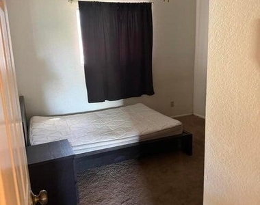 2524 S El Paradiso -- - Photo Thumbnail 24
