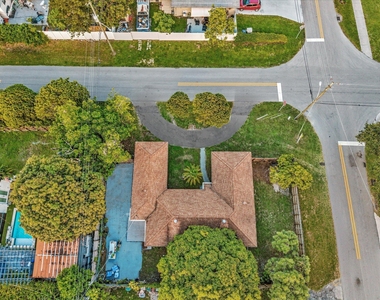 700 Sw 5th Court - Photo Thumbnail 45