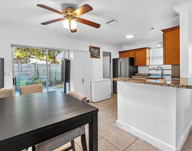 700 Sw 5th Court - Photo Thumbnail 13