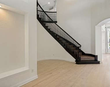 1419 Biltmore Court - Photo Thumbnail 25