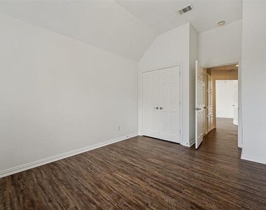 1419 Biltmore Court - Photo Thumbnail 20