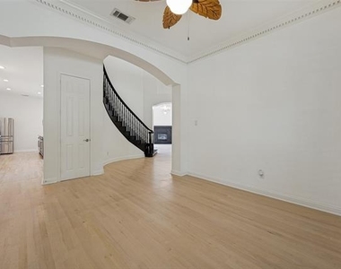 1419 Biltmore Court - Photo Thumbnail 19