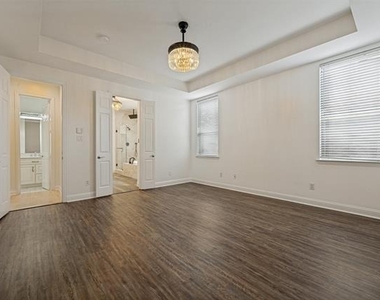 1419 Biltmore Court - Photo Thumbnail 9