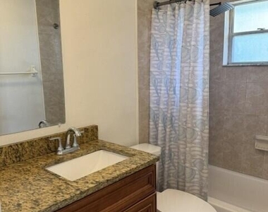 5848 Lincoln Street - Photo Thumbnail 6