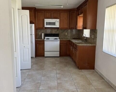 5848 Lincoln Street - Photo Thumbnail 2