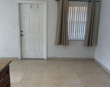 3651 Sw 60th Terrace - Photo Thumbnail 1