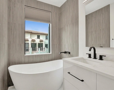 119 Se 12th Avenue - Photo Thumbnail 21