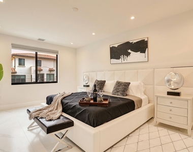 119 Se 12th Avenue - Photo Thumbnail 4