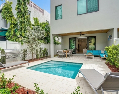 119 Se 12th Avenue - Photo Thumbnail 43