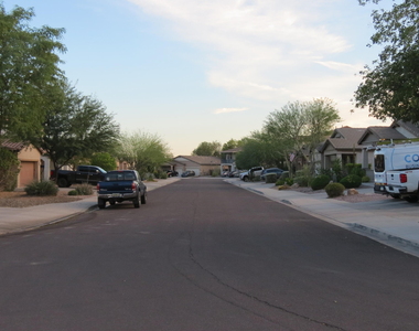 30899 N 125th Drive - Photo Thumbnail 33