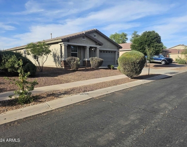 17770 W Red Bird Road - Photo Thumbnail 2