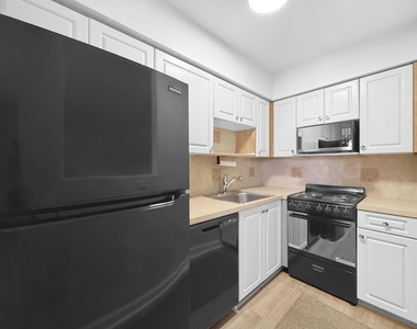 2607 Ne 8th Avenue - Photo Thumbnail 7