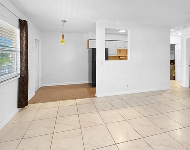 2607 Ne 8th Avenue - Photo Thumbnail 6