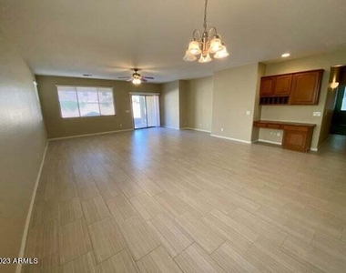 654 W Desert Mountain Drive - Photo Thumbnail 5