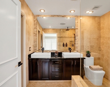 5841 Bayview Drive - Photo Thumbnail 29