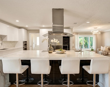 5841 Bayview Drive - Photo Thumbnail 19