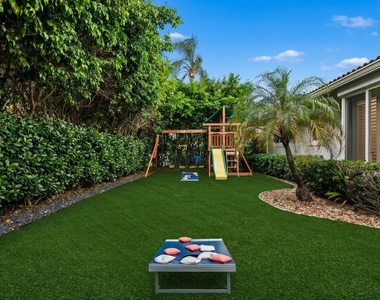 5841 Bayview Drive - Photo Thumbnail 44