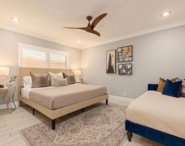 5841 Bayview Drive - Photo Thumbnail 35