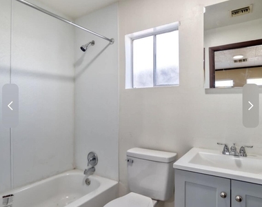 1005 N Center Avenue - Photo Thumbnail 6
