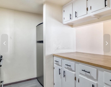 1005 N Center Avenue - Photo Thumbnail 4