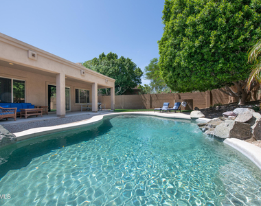 16449 N 103rd Place - Photo Thumbnail 24