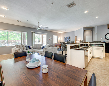 16449 N 103rd Place - Photo Thumbnail 6