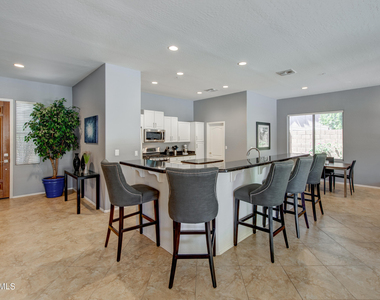 16449 N 103rd Place - Photo Thumbnail 2