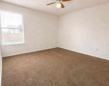 3608 Willow Creek Trail - Photo Thumbnail 19