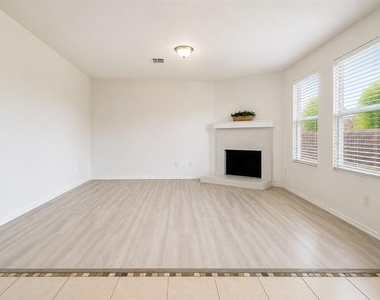 3608 Willow Creek Trail - Photo Thumbnail 10