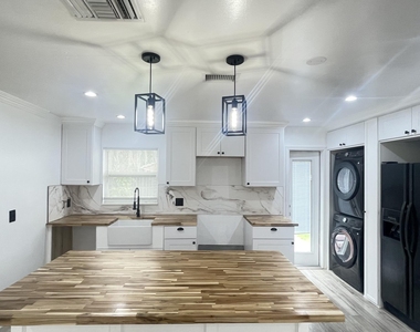 4779 Bonanza Road - Photo Thumbnail 5