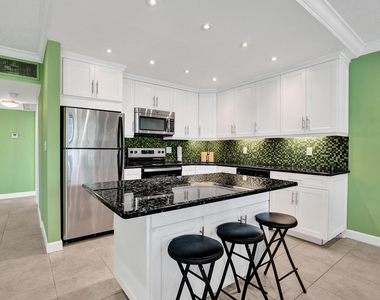 5203 Ne 24th Terrace - Photo Thumbnail 24