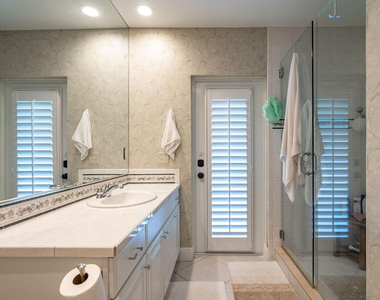 2317 Ne 28th Court - Photo Thumbnail 27