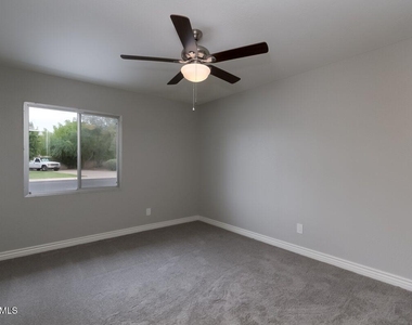 4614 S Kachina Drive - Photo Thumbnail 21