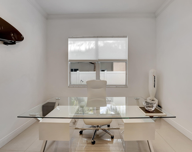 500 Ne Wavecrest Way - Photo Thumbnail 11