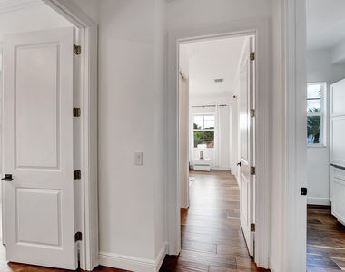 500 Ne Wavecrest Way - Photo Thumbnail 44