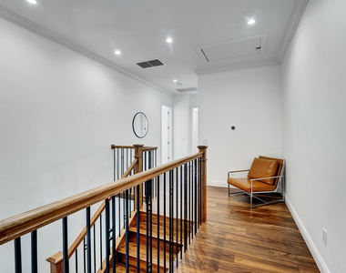 500 Ne Wavecrest Way - Photo Thumbnail 36