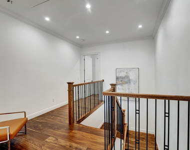 500 Ne Wavecrest Way - Photo Thumbnail 13