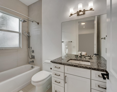 500 Ne Wavecrest Way - Photo Thumbnail 27