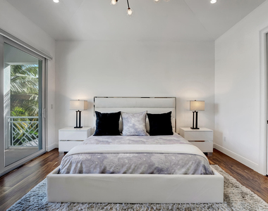 500 Ne Wavecrest Way - Photo Thumbnail 39