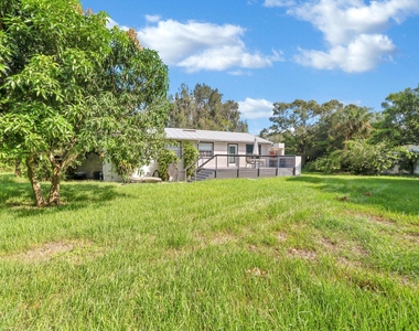 6320 86th Lane - Photo Thumbnail 25