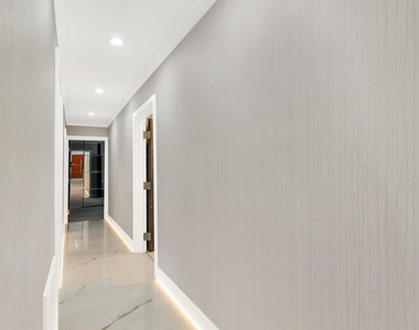 6320 86th Lane - Photo Thumbnail 14
