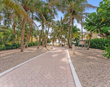 1391 S Ocean Boulevard S - Photo Thumbnail 15