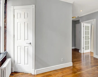 416 East 13th Street - Photo Thumbnail 6